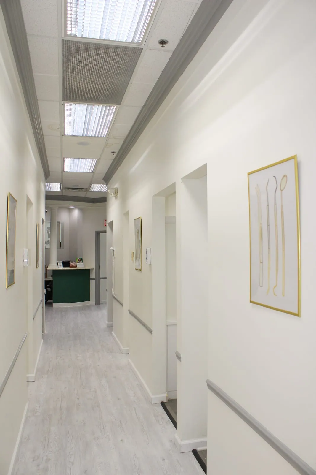 The hallway at Royal Dental Center looking back toward the front desk